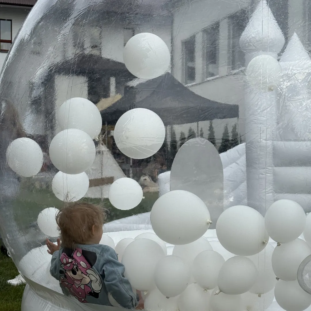 Bubble House ze skakaniem — ujęcie 4